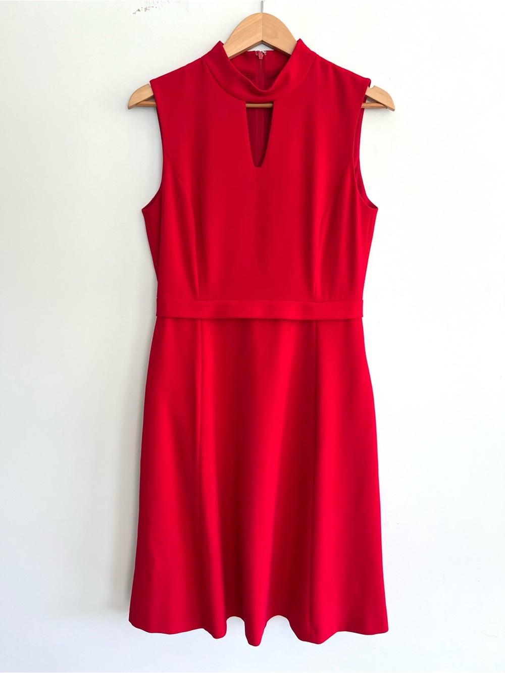 TAHARI Arthur Levine Vibrant Red Fit Flare A Line Mock Neck Cocktail Dress Sz 8